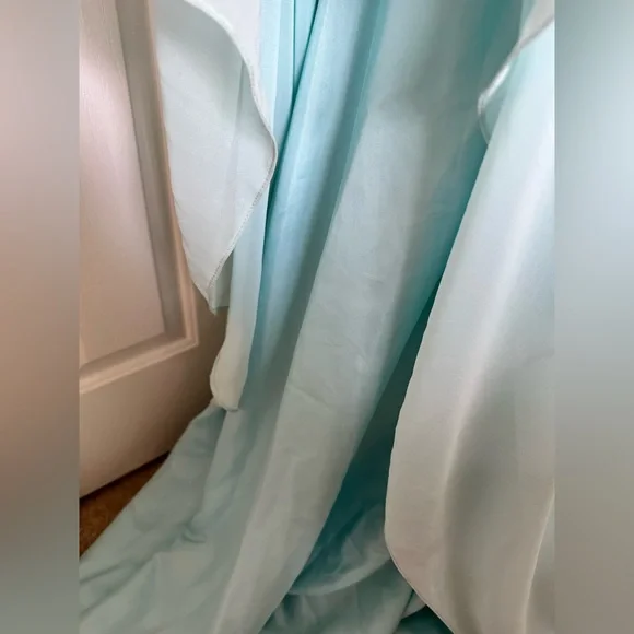 Beaded Bodice Prom Dress 👗 - Picture 8 of 12